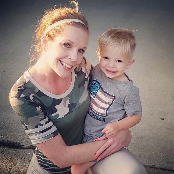 Meet your Posher, Alicia - Picture 3 of 3